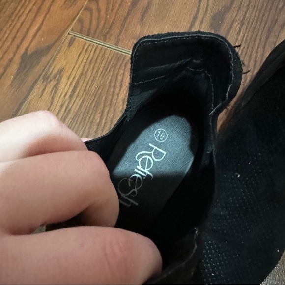 Black Refresh Ankle Booties - Picture 4 of 4